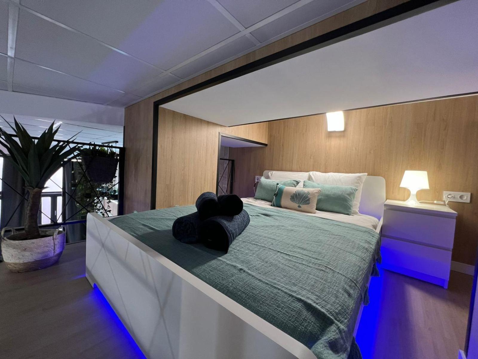 Carcaixent 24 Aparthotel Βαλένθια Εξωτερικό φωτογραφία